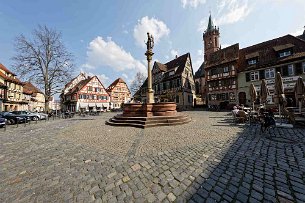 2019 04 01 5DIV8470 Ladenburg Marktplatz