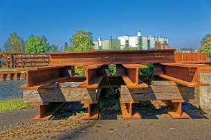 2016 05 07 061C1501 Brinker Hafen Stahlträger