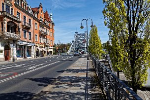 Dresden Schillerplatz Blick zum Blauen Wunder