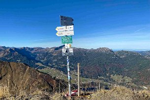 2021 10 27 IMG_2033 Wanderung Fellhorn Wegweiser