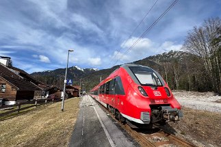 IMG_7483 Bahnhof Untergrainau null