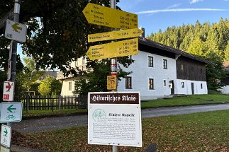 IMG_8487 Wegweiser Klaiser Kapelle null