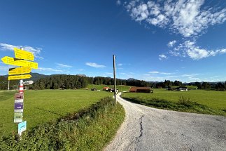 IMG_8496 Abzweig hinter Bahnübergang null