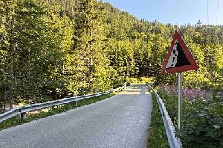 IMG_4464 Straße nach Mittenwald null