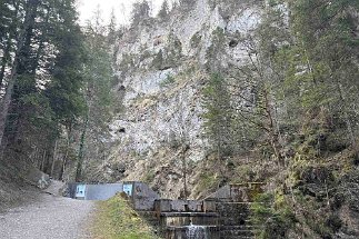 IMG_2275 Weg zur Schalmeischlucht null