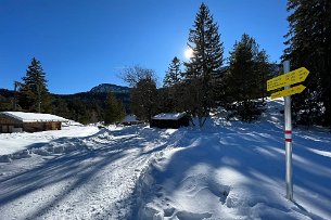 2022 02 13 IMG_7764 Winterwanderung Wegweiser Lautersee