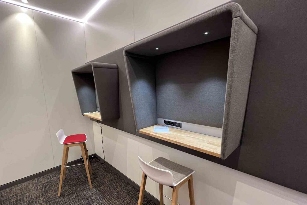 DB Comfort Lounge Berlin Arbeitsboxen
