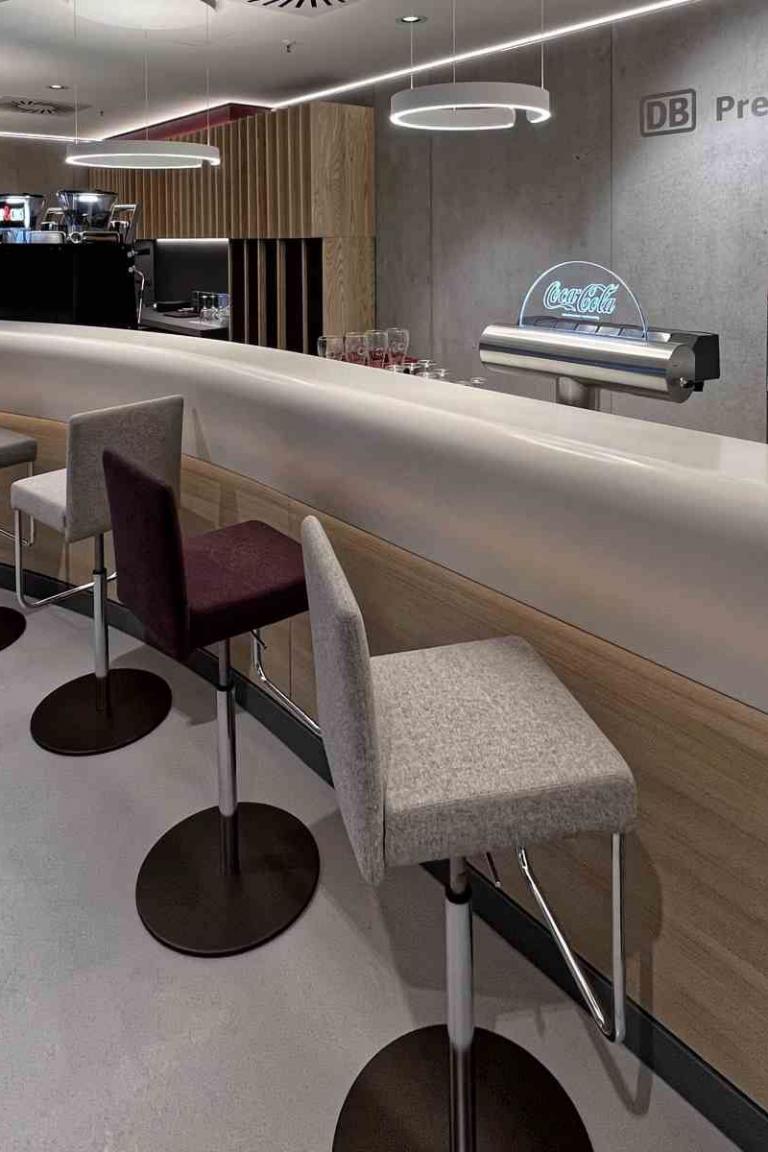 DB Lounge Hamburg Theke