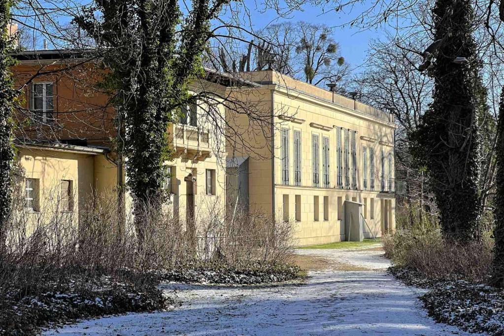 Berlin Schloss Glienicke