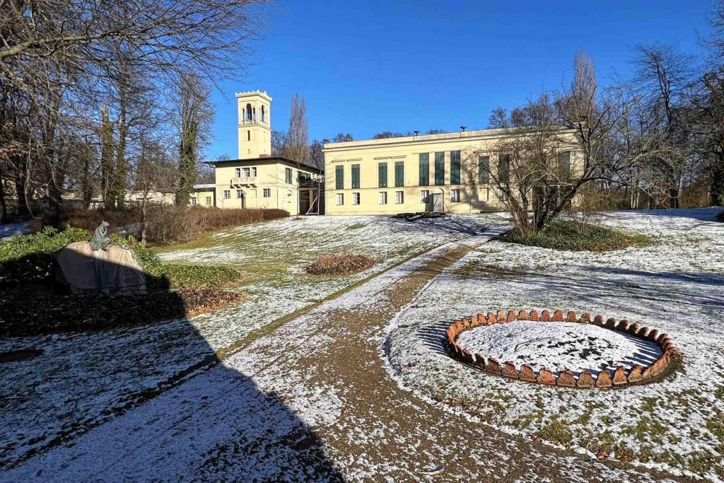 Berlin Schloss Glienicke