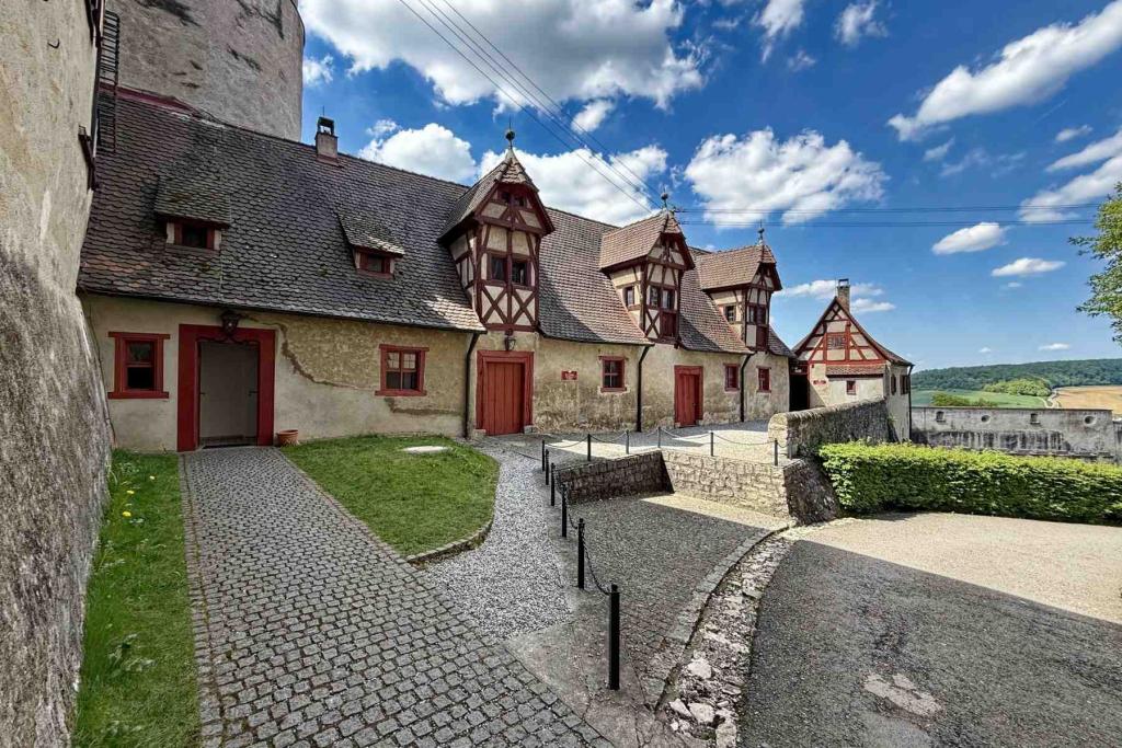 Burg Harburg Rote Stallung