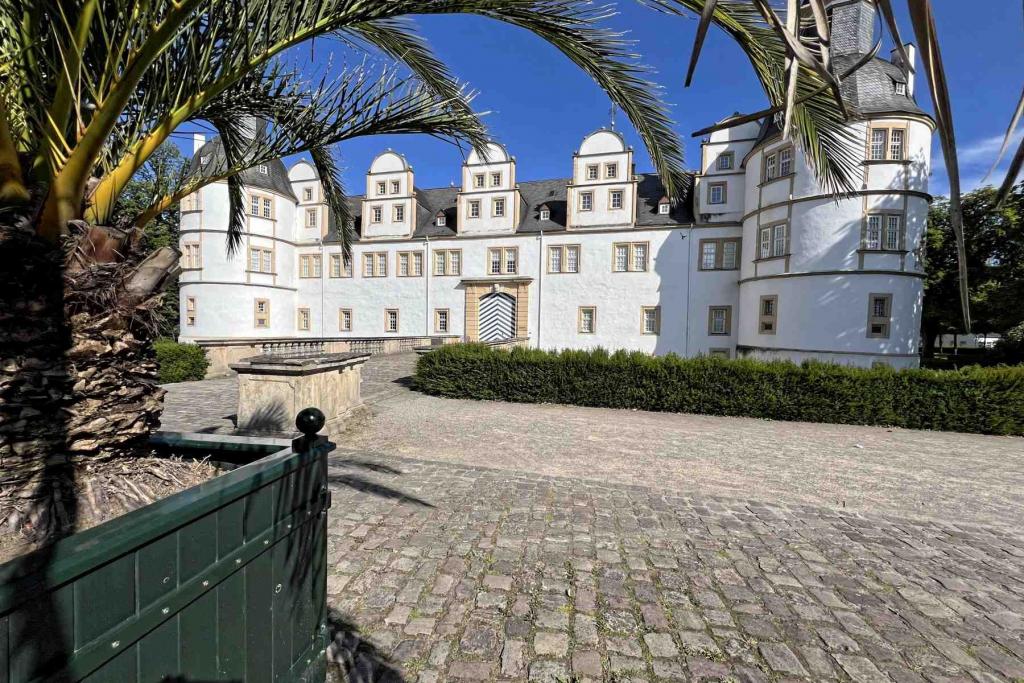 Paderborn Schloss Neuhaus
