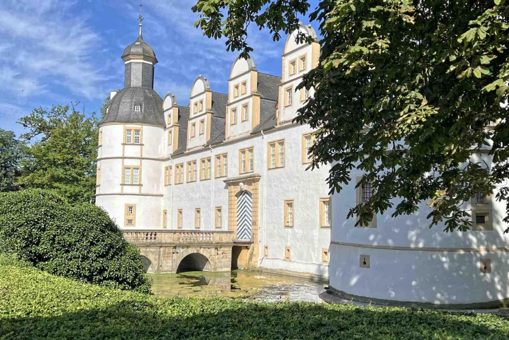 Paderborn Schloss Neuhaus