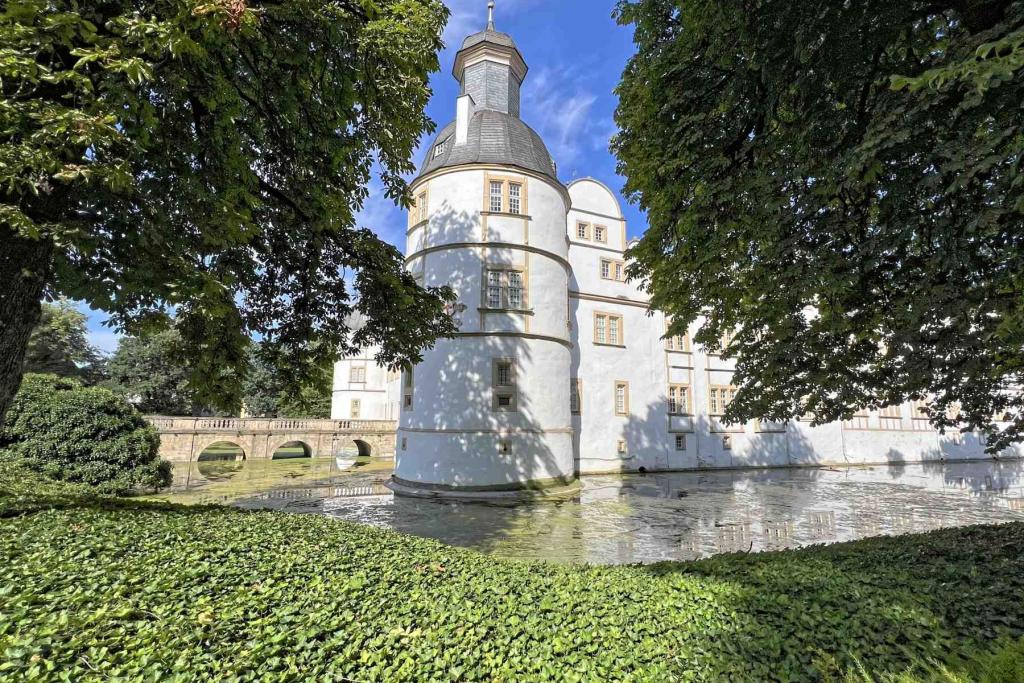 Paderborn Schloss Neuhaus