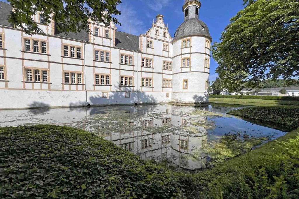 Paderborn Schloss Neuhaus