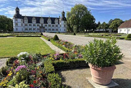 Paderborn Schloss Neuhaus