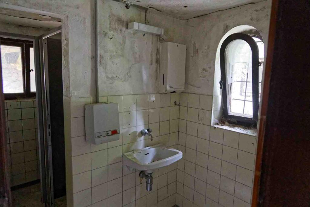 Berggasthaus Waschbecken