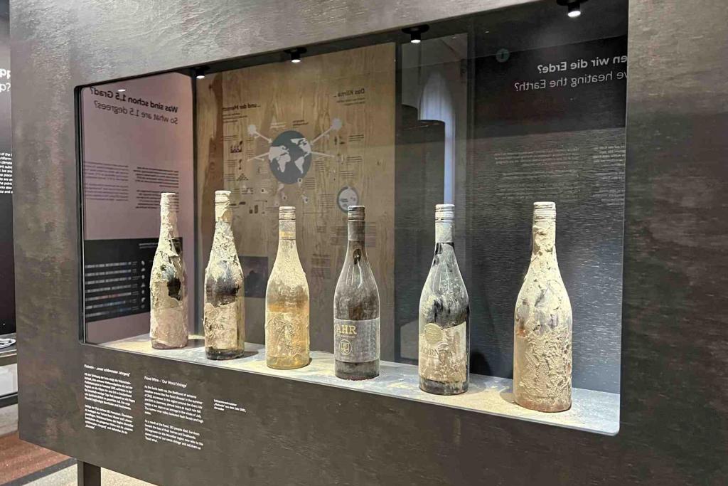 Berlin Postmuseum Weinflaschen