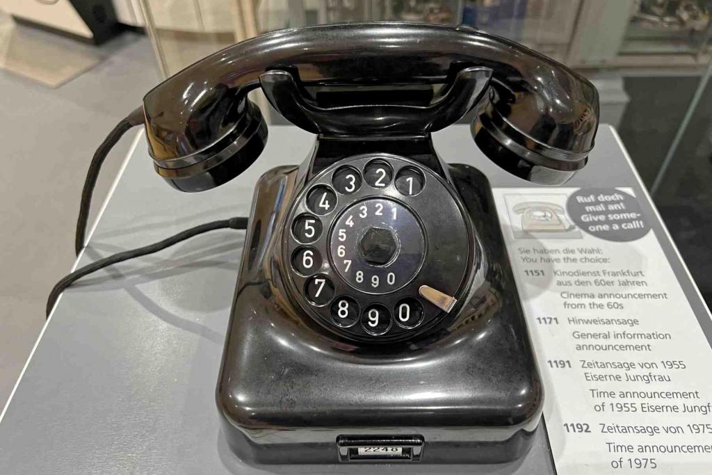 Frankfurt Kommunikationsmuseum Telefonapparat
