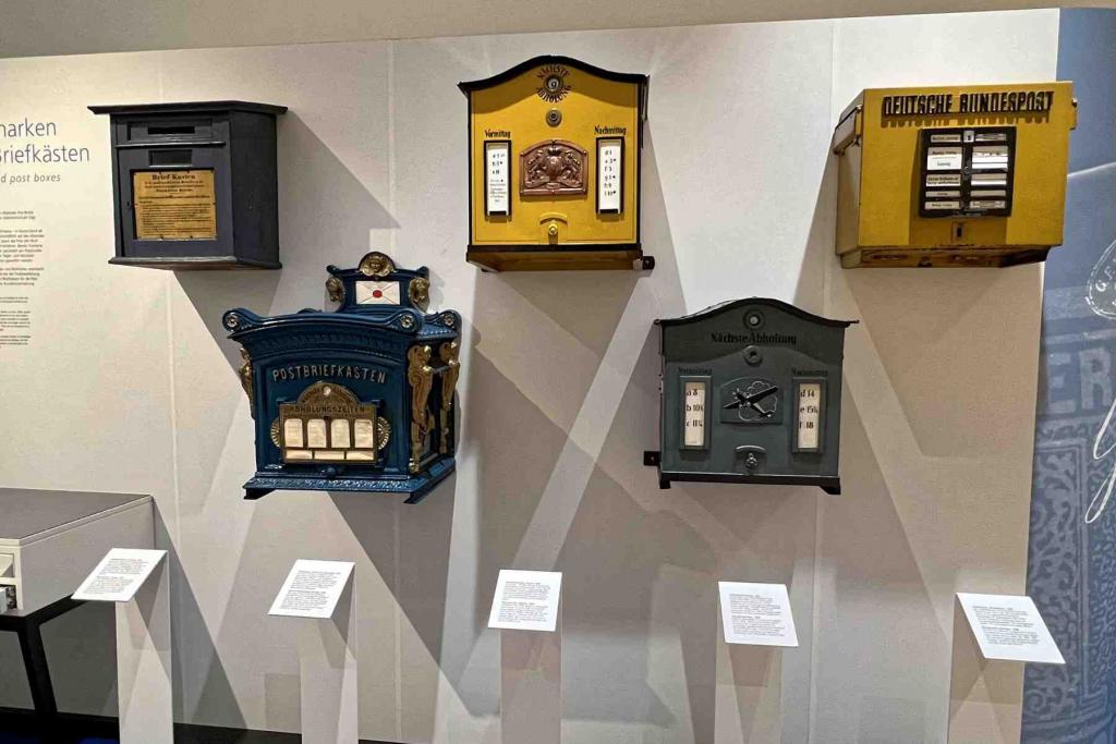 Frankfurt Kommunikationsmuseum Briefkästen