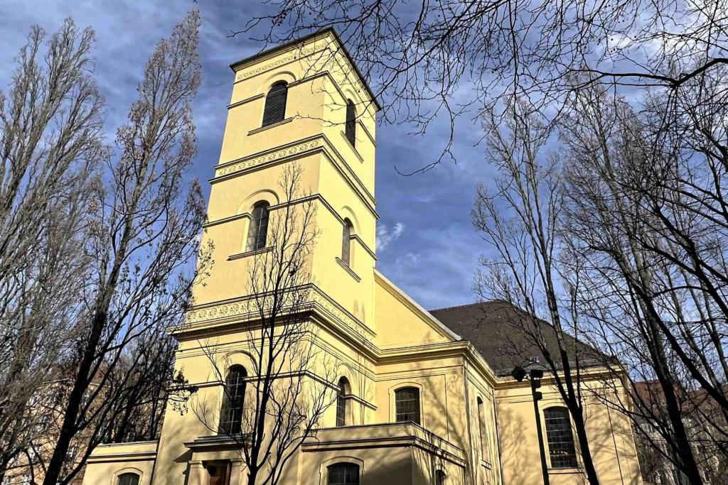 Berlin Charlottenburg Luisenkirche