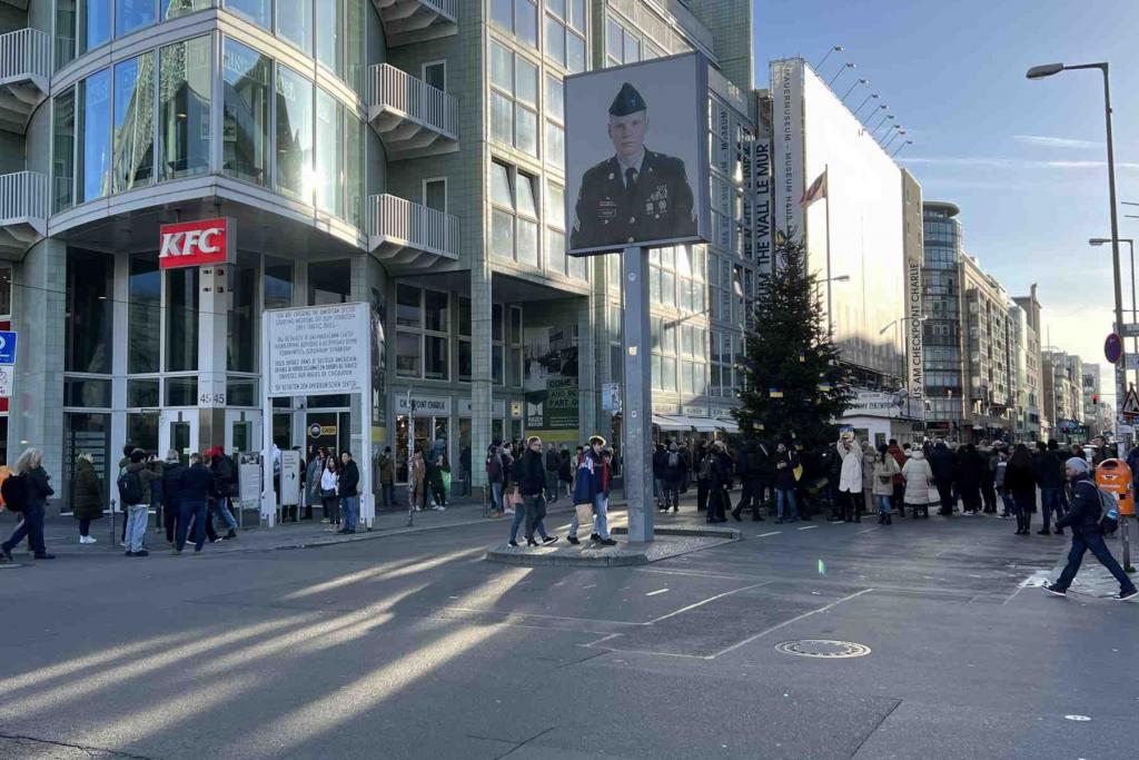 IMG_5649 Berlin Checkpoint Charlie