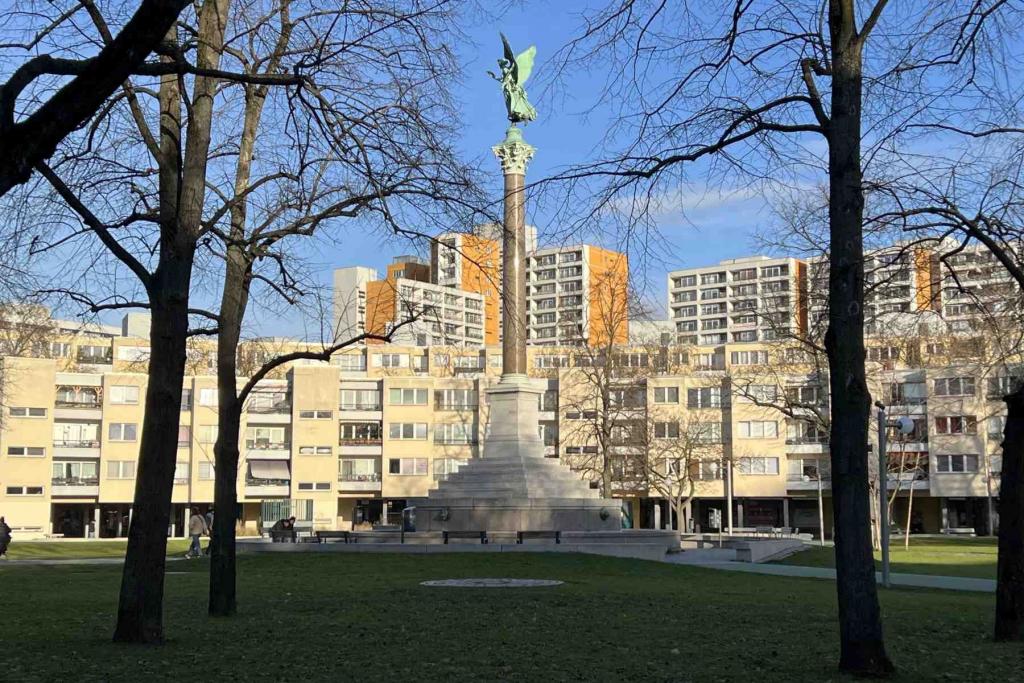 IMG_5667 Berlin Mehringplatz