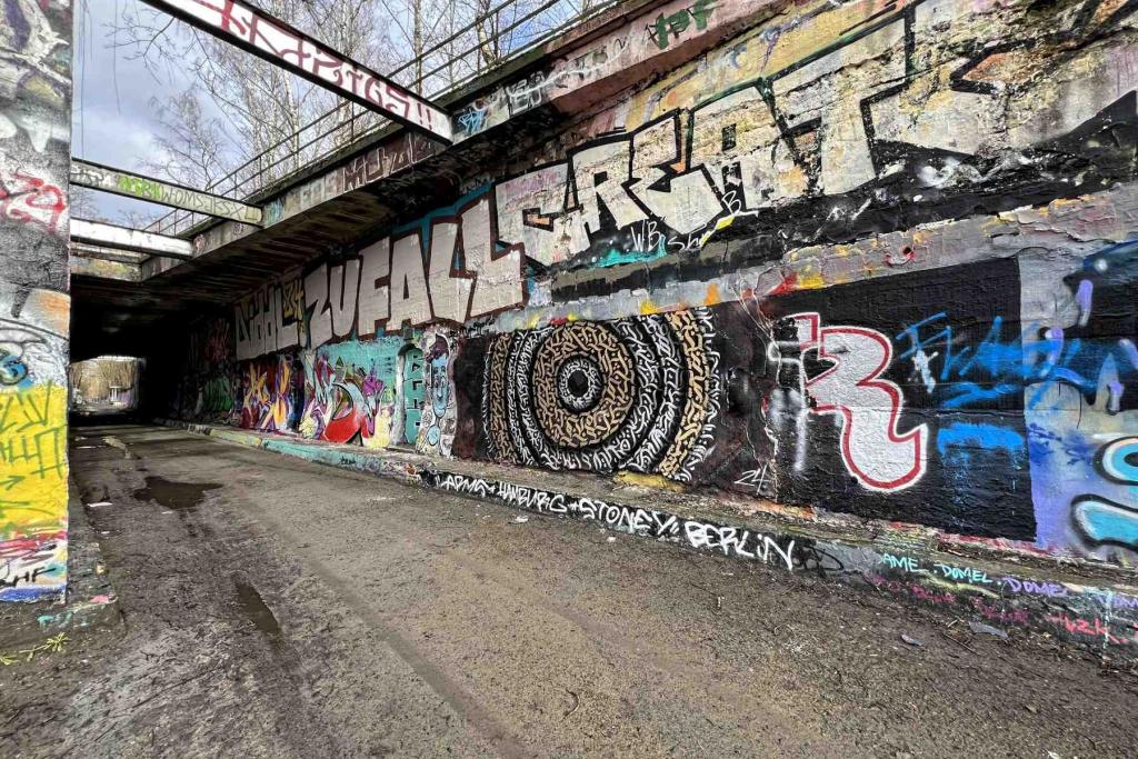 Berlin Natur Park Südgelände Tälchenweg