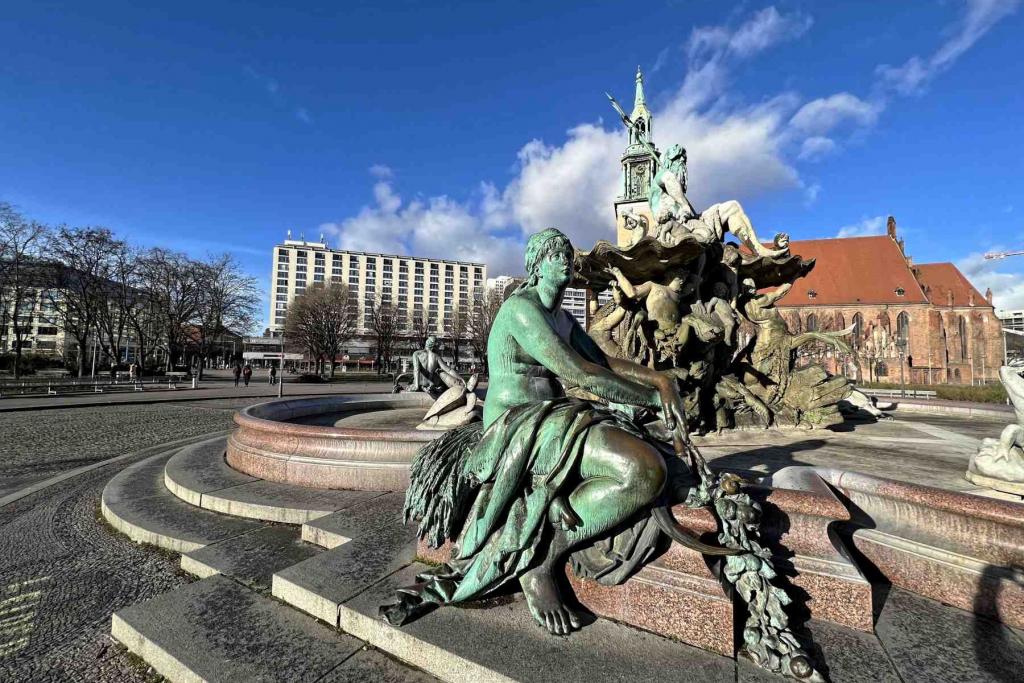 Berlin Neptunbrunnen