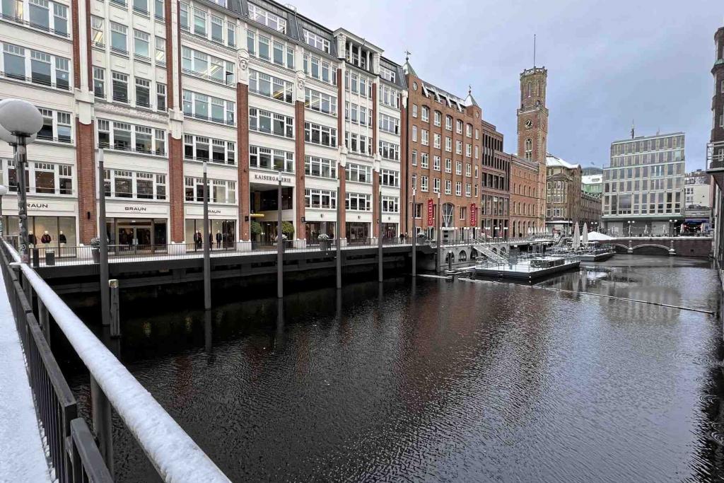 Hamburg Blick zur Alten Post