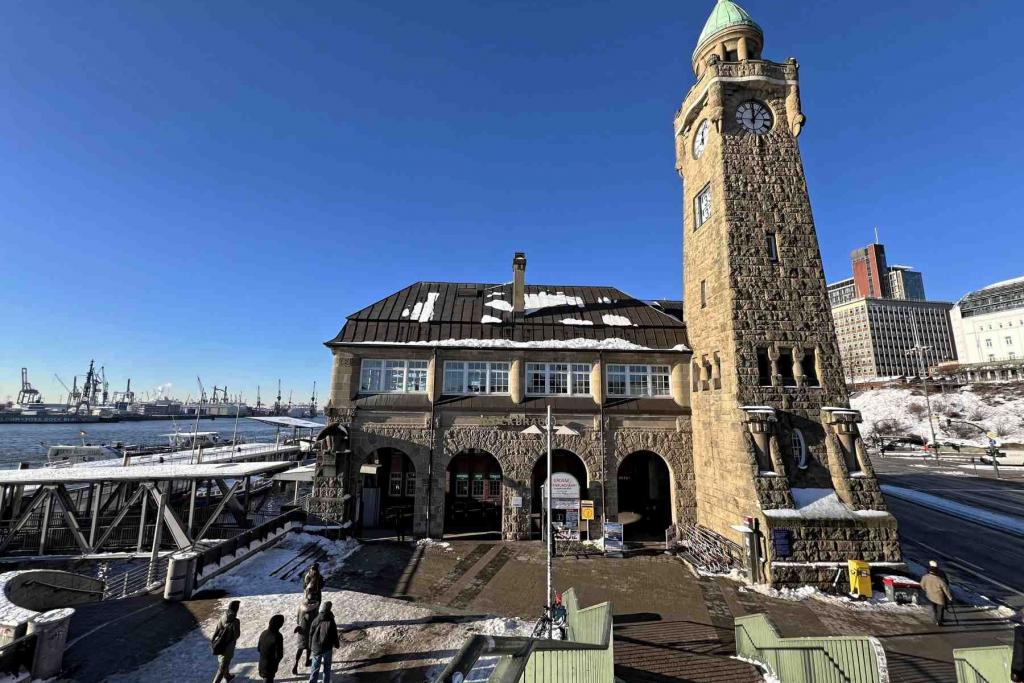 Hamburg Landungsbrücken
