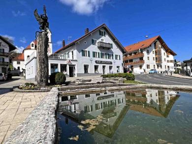 Bad Kohlgrub Dorfbrunnen