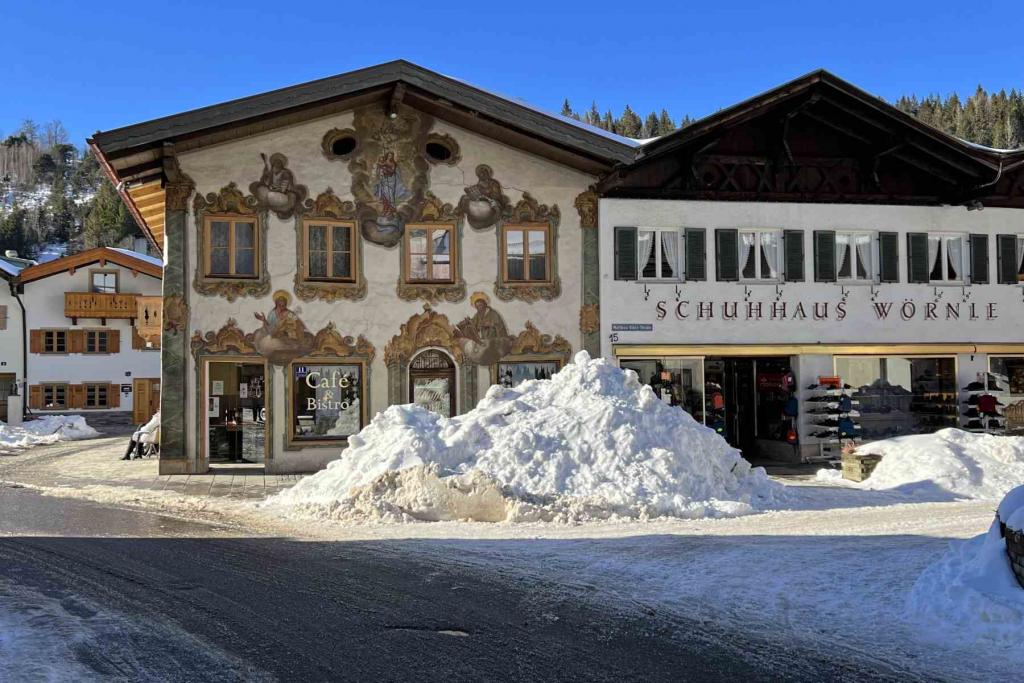 Mittenwald Im Gries Lüftlmalerei Winter