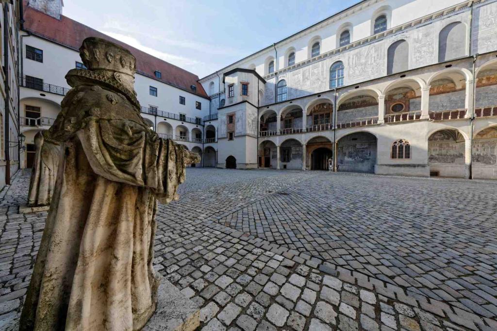 Neuburg (Donau) Schloss