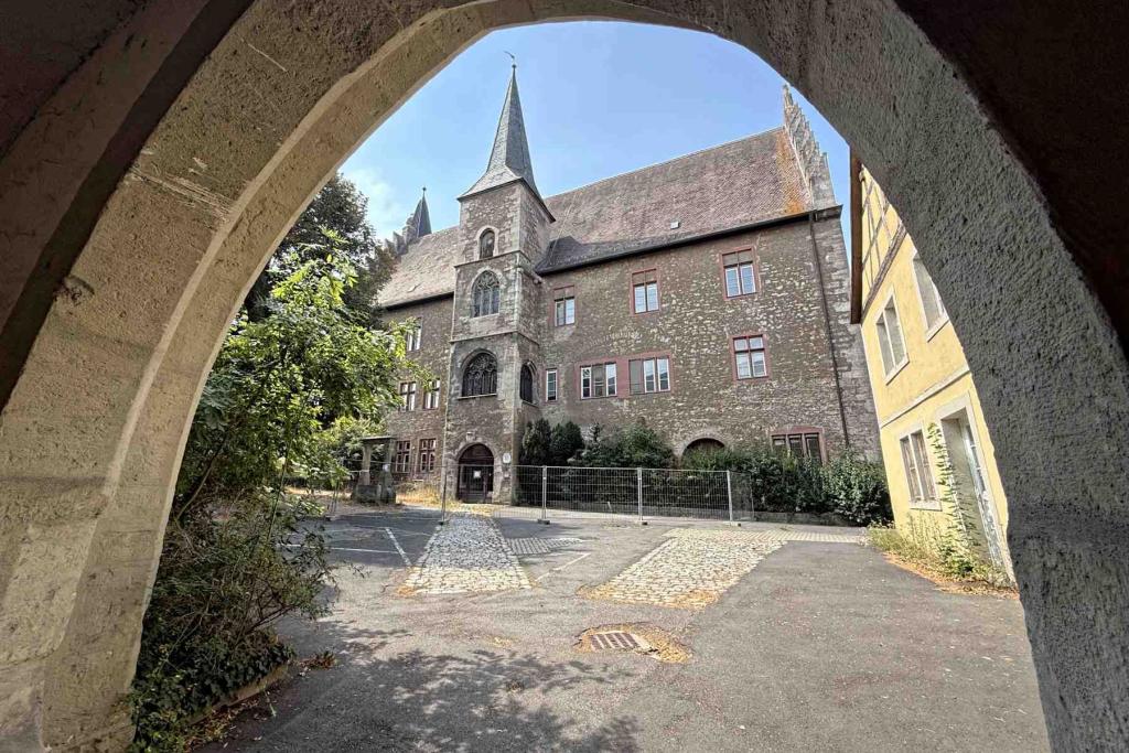 Ochsenfurt Palatium