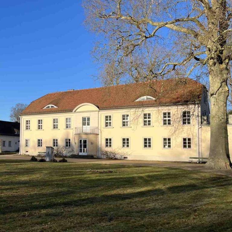 Potsdam Schloss Sacrow Südansicht