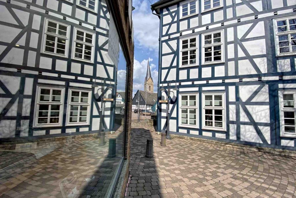 Korbach Fachwerk Spiegelung