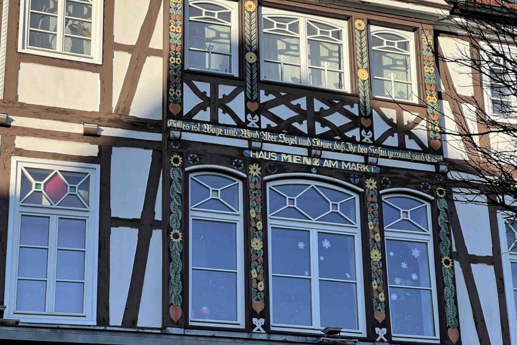 Peine Detail Am Markt