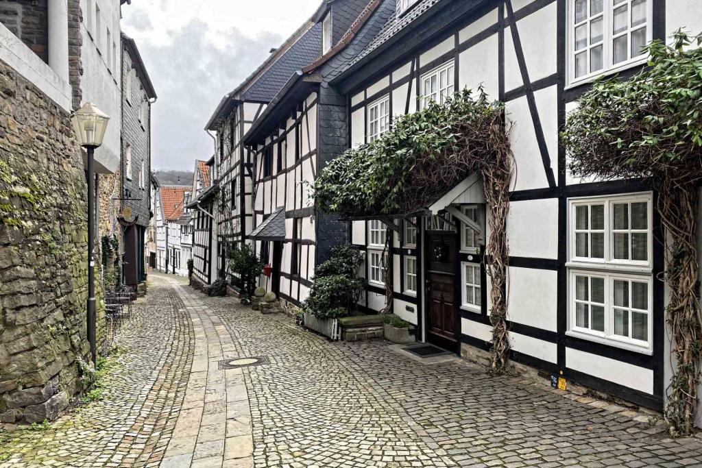 Essen Kettwig Ruhrstraße