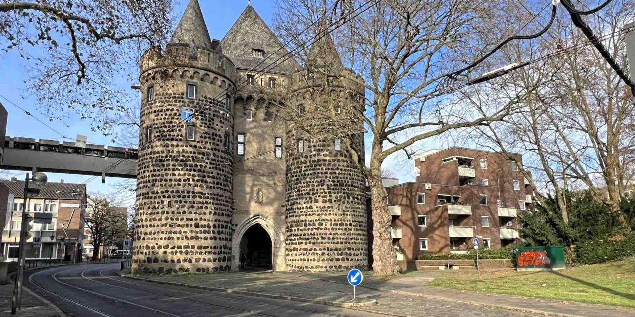 Neuss Obertor