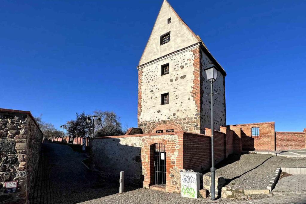 Burg bei Magdeburg Freiheitsturm Kuhturm