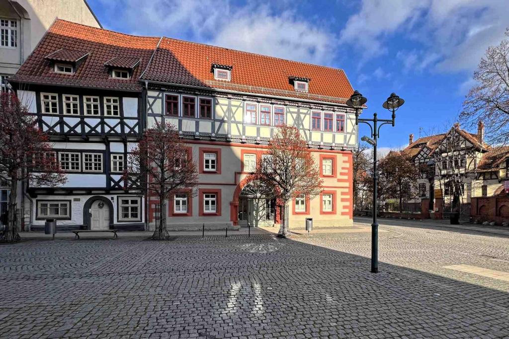 Bad Langensalza Bei der Marktkirche Fachwerkhaus
