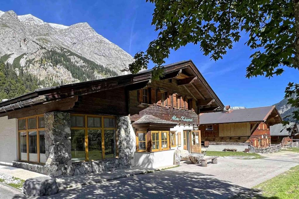 Engalm Schaukaeserei Tirol