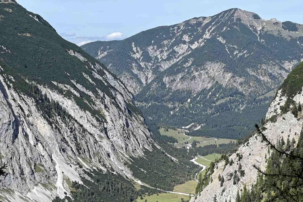Engtal Wanderweg Talblick