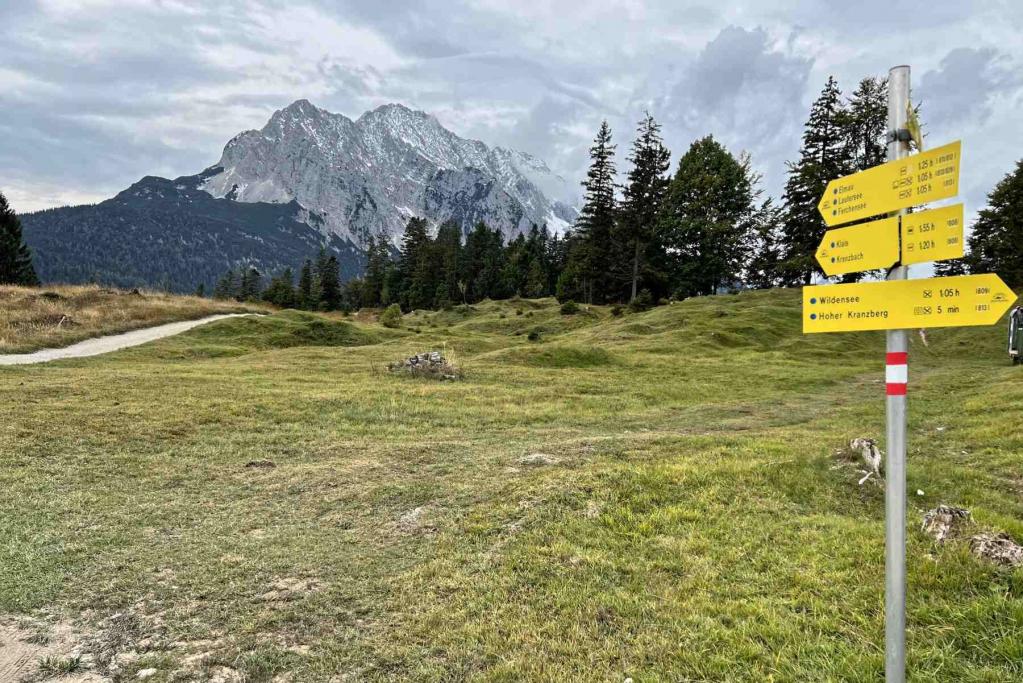 Wettersteinspitze Kranzberg Wegweiser