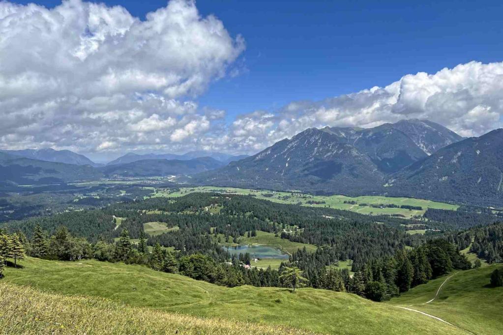 Hoher Kranzberg Isartal Blick