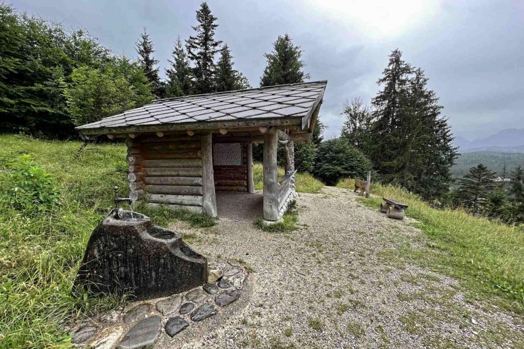 Isar Natur Erlebnisweg Schutzhütte