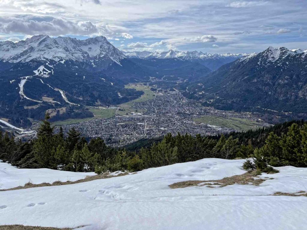 Wankgipfel - Blick auf GAP