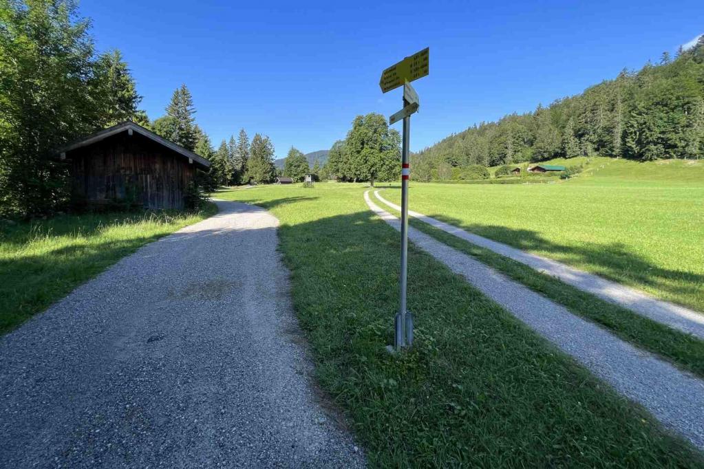 Wallgau Abzweig Kleiner Wasserfall