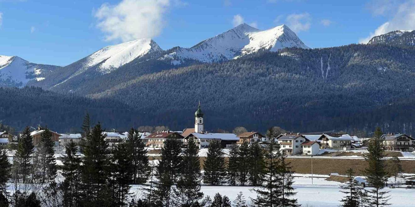Winterwanderung Mittenwald Isarhorn Krün